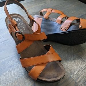Dansko Wedge Sandals in Orange Leather, Size 40